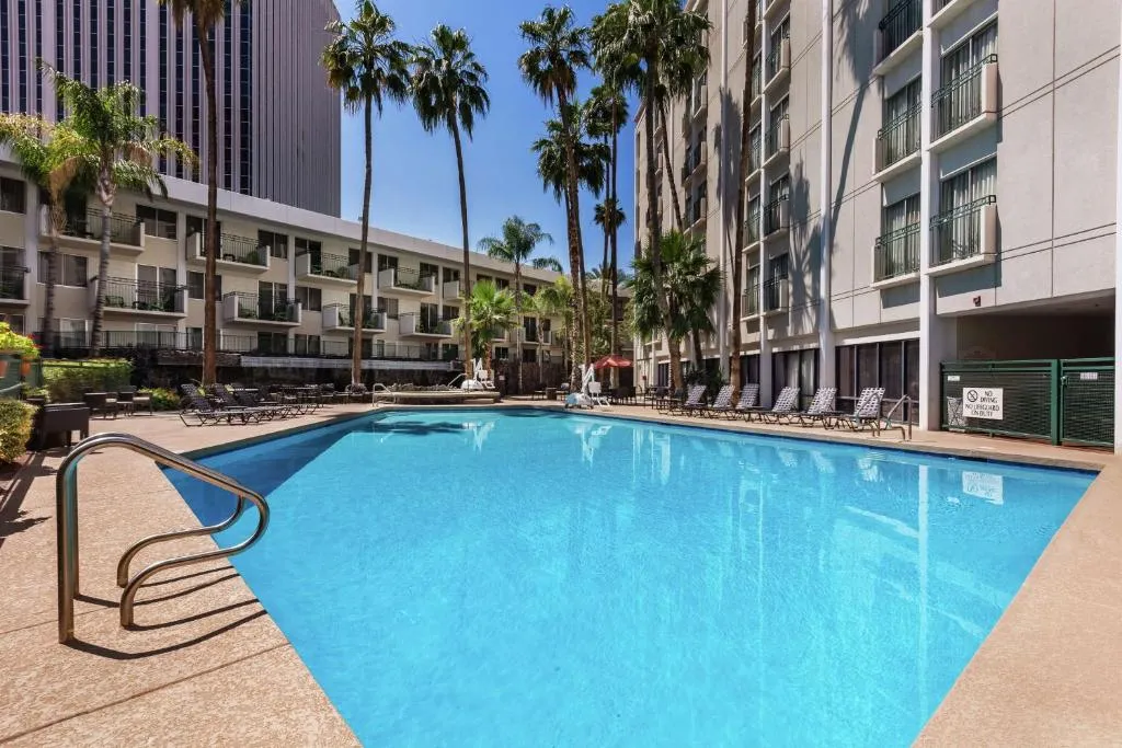 DoubleTree by Hilton Phoenix Midtown