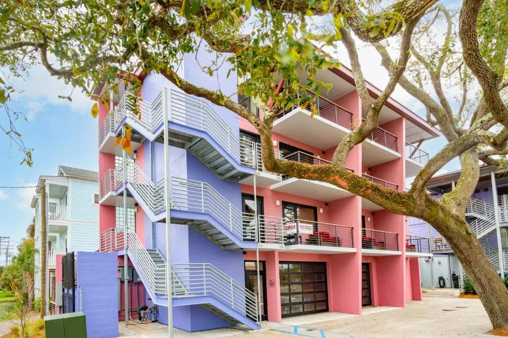 Boutique Vera Hotel in the Heart of Folly Beach