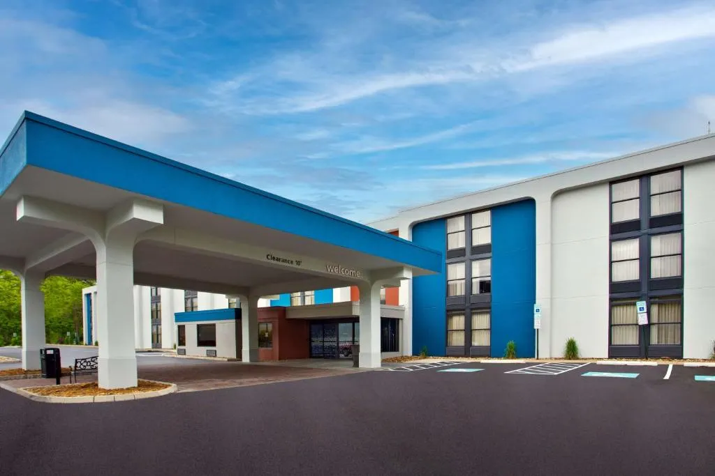 Hampton Inn State College