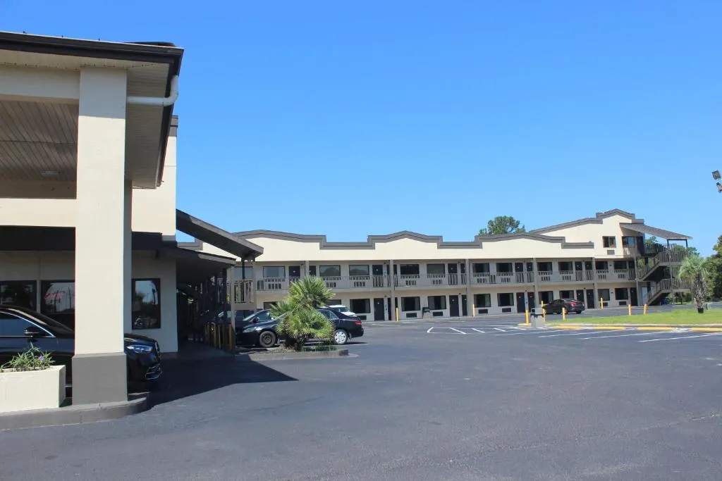 Riverfront Inn