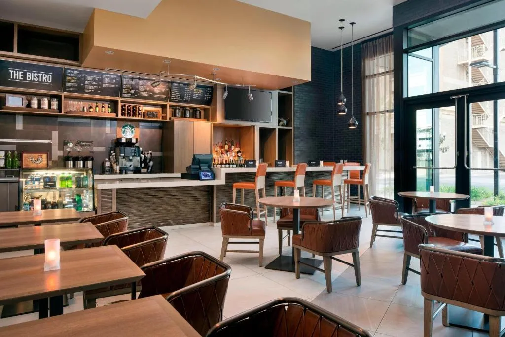Courtyard by Marriott Phoenix Downtown