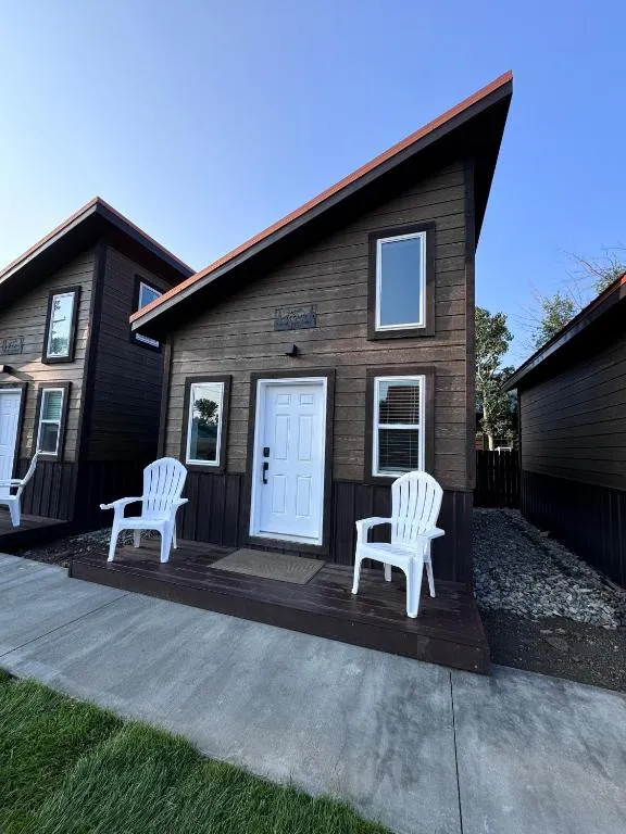 Glacier Alpine Lodges