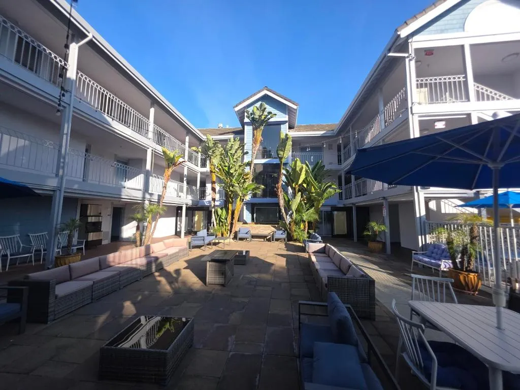 Hotel Solares
