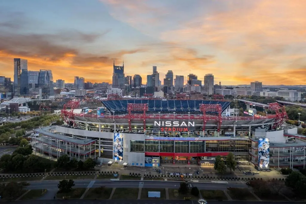 La Quinta Inn & Suites by Wyndham Nashville Downtown Stadium