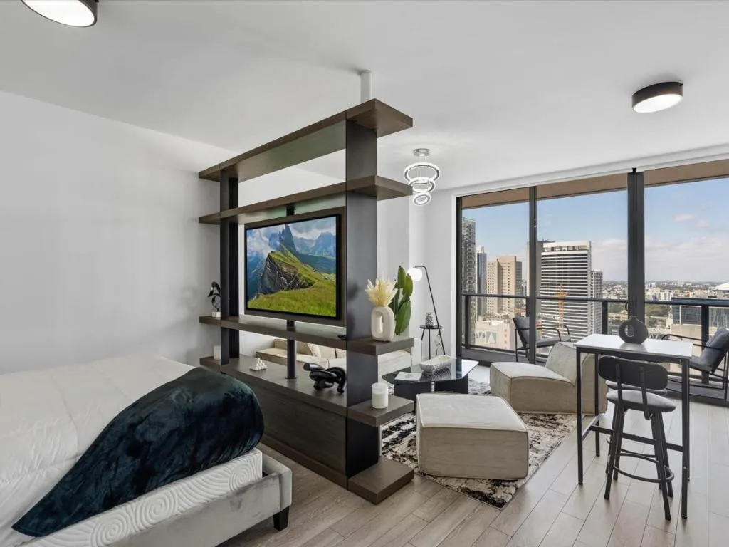 High Floor Balcony Studio Miami Skyline Views