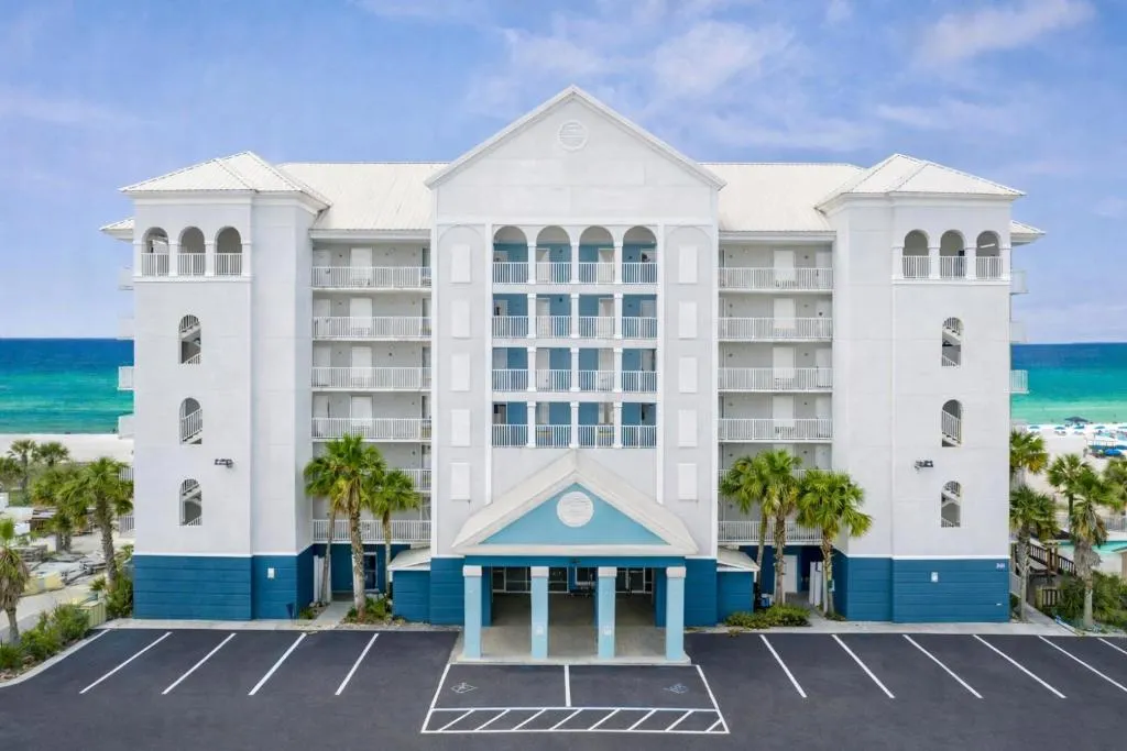 Palm & Tide Beachfront Hotel