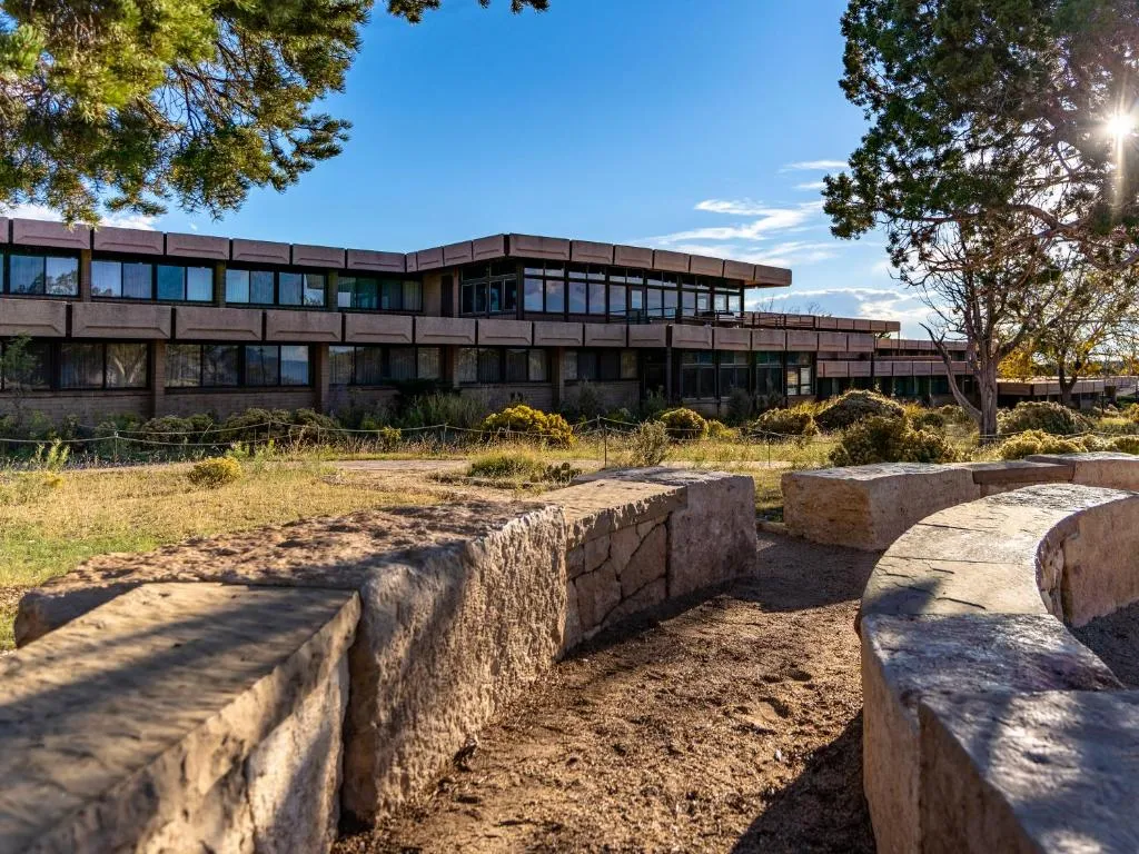 Thunderbird Lodge - Inside the Park